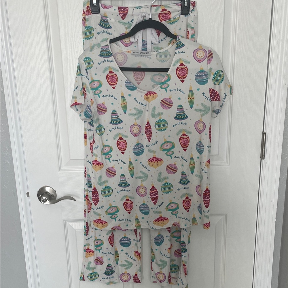 Colorful Women’s Christmas Pajama Set